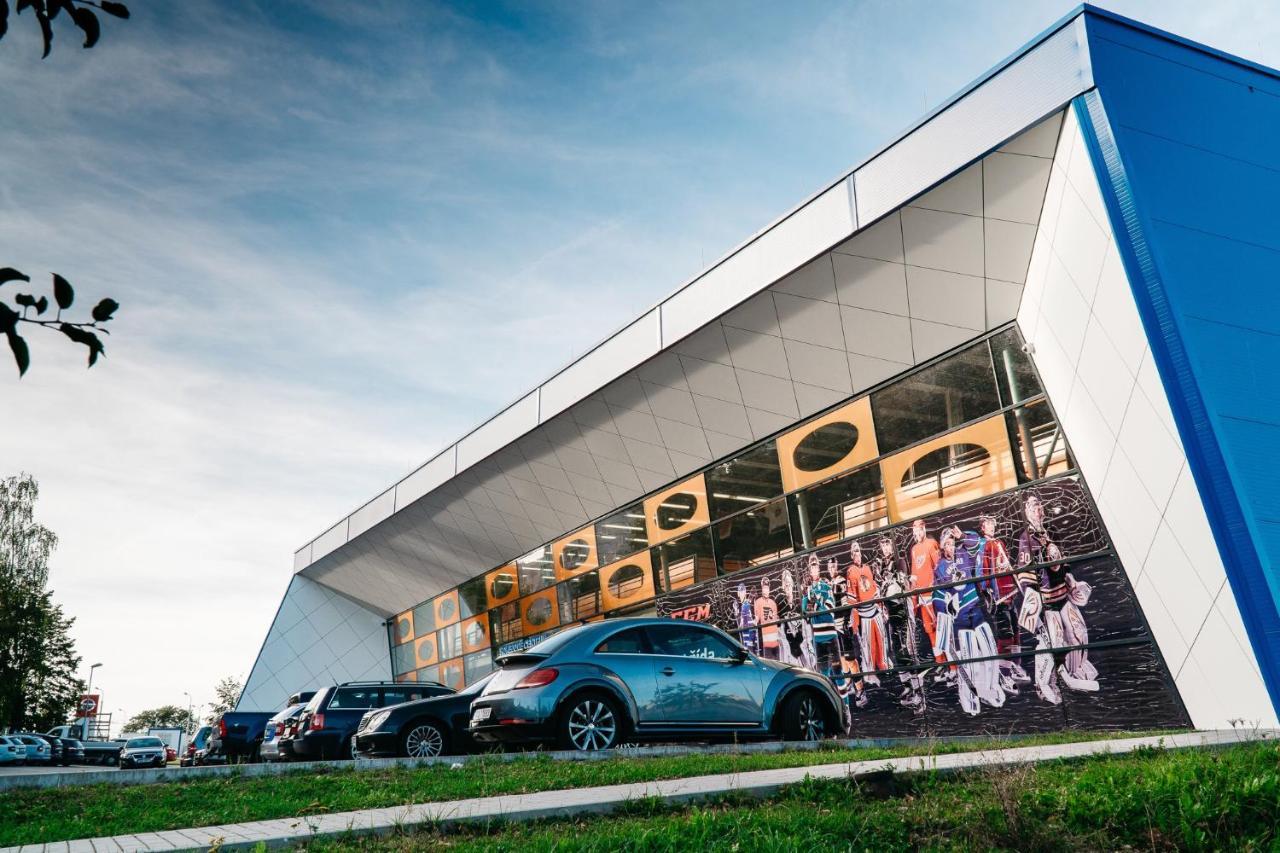 Hc Hotel Budweis Exterior foto